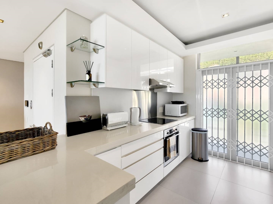 2 Bedroom Property for Sale in Green Point Western Cape